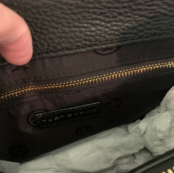 NWT Tory Burch Bombe Bag/ Leather/ Gorgeous - Picture 2 of 8